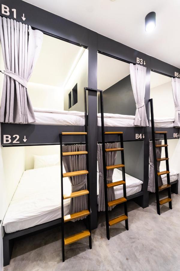 Pier 808 Hostel 방콕 외부 사진