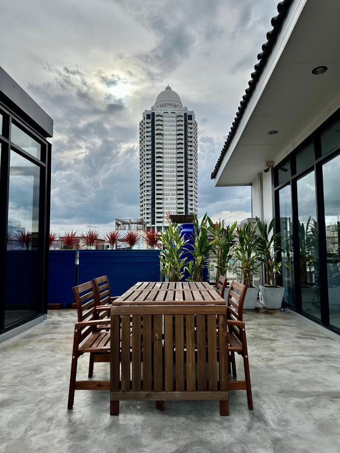 Pier 808 Hostel 방콕 외부 사진
