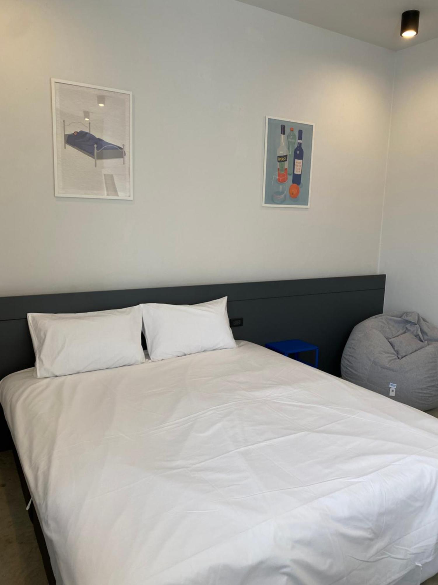 Pier 808 Hostel 방콕 외부 사진
